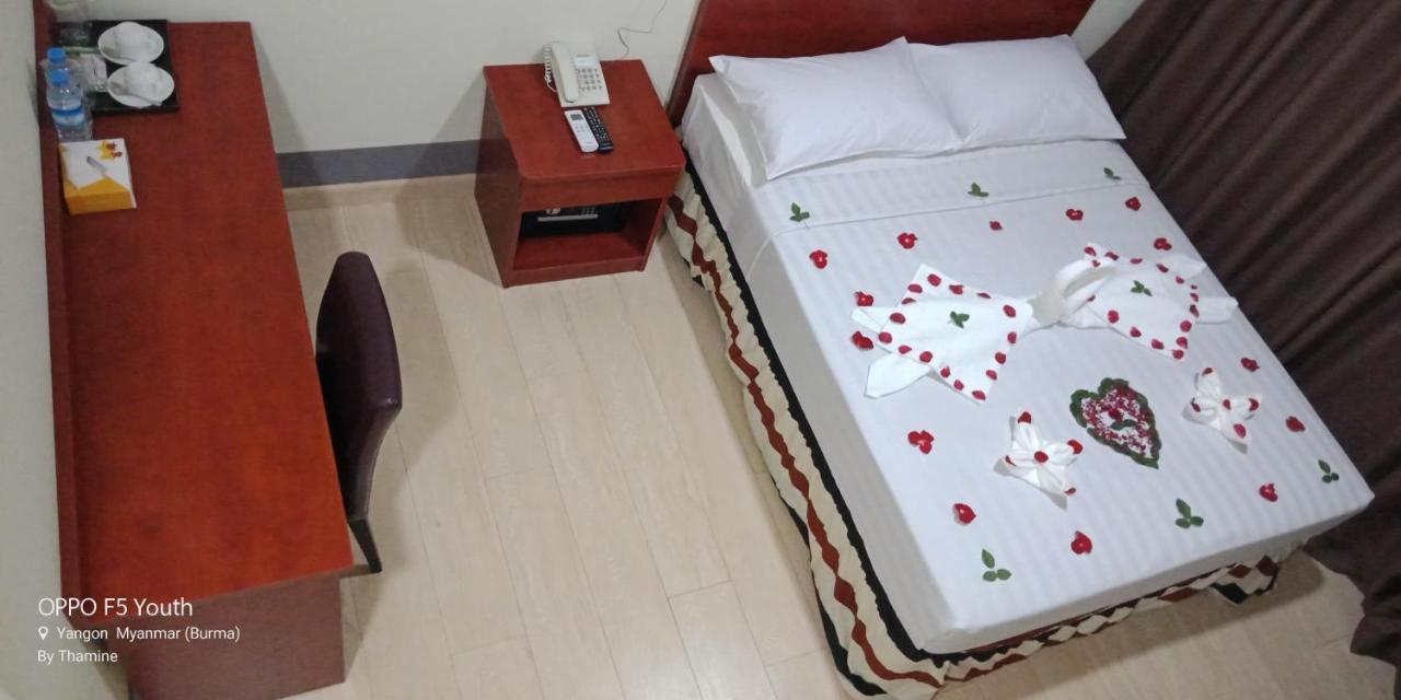Hato Inn Yangon Exterior photo
